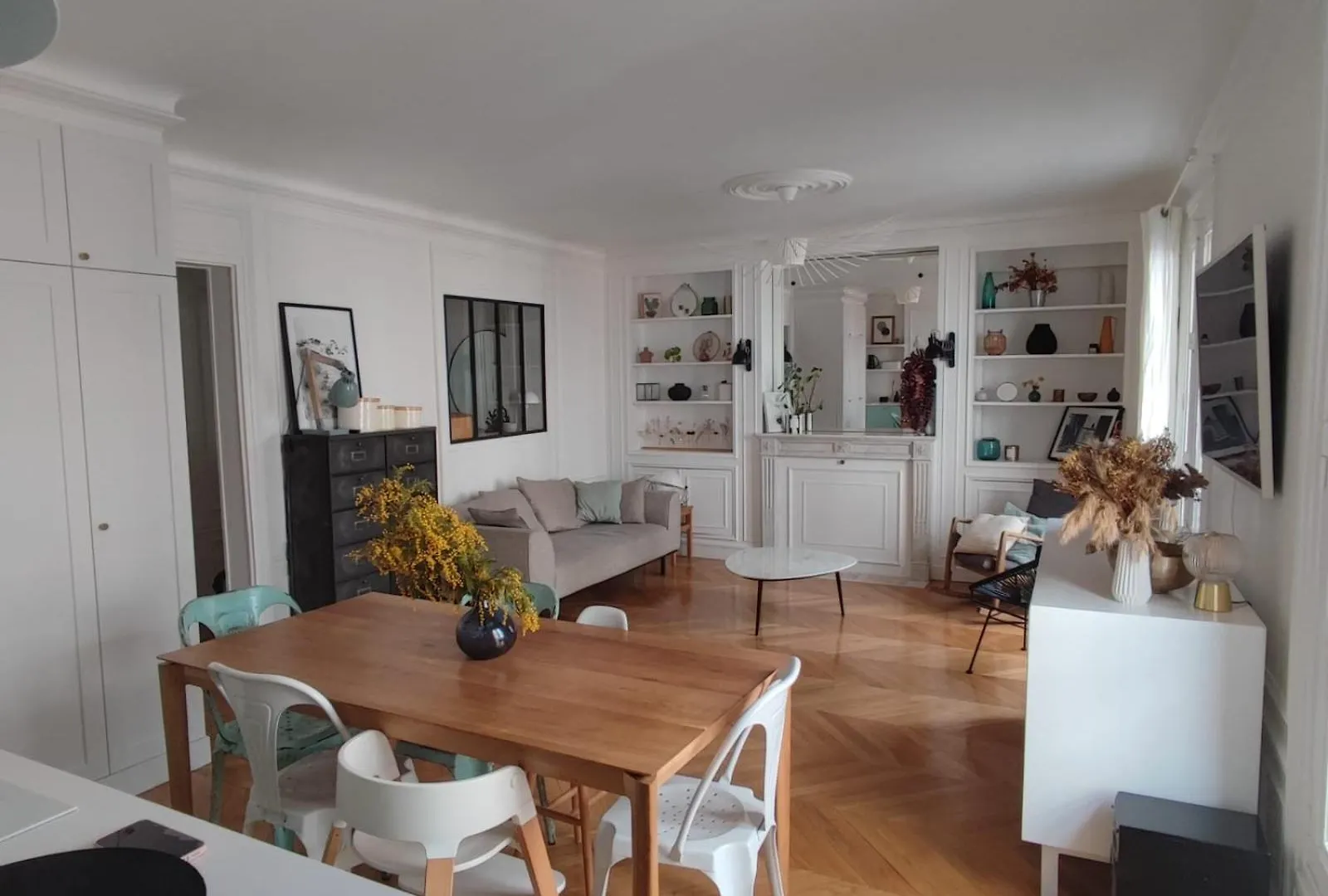 Renovated Family Flat In Montmartre Apartment Paris France