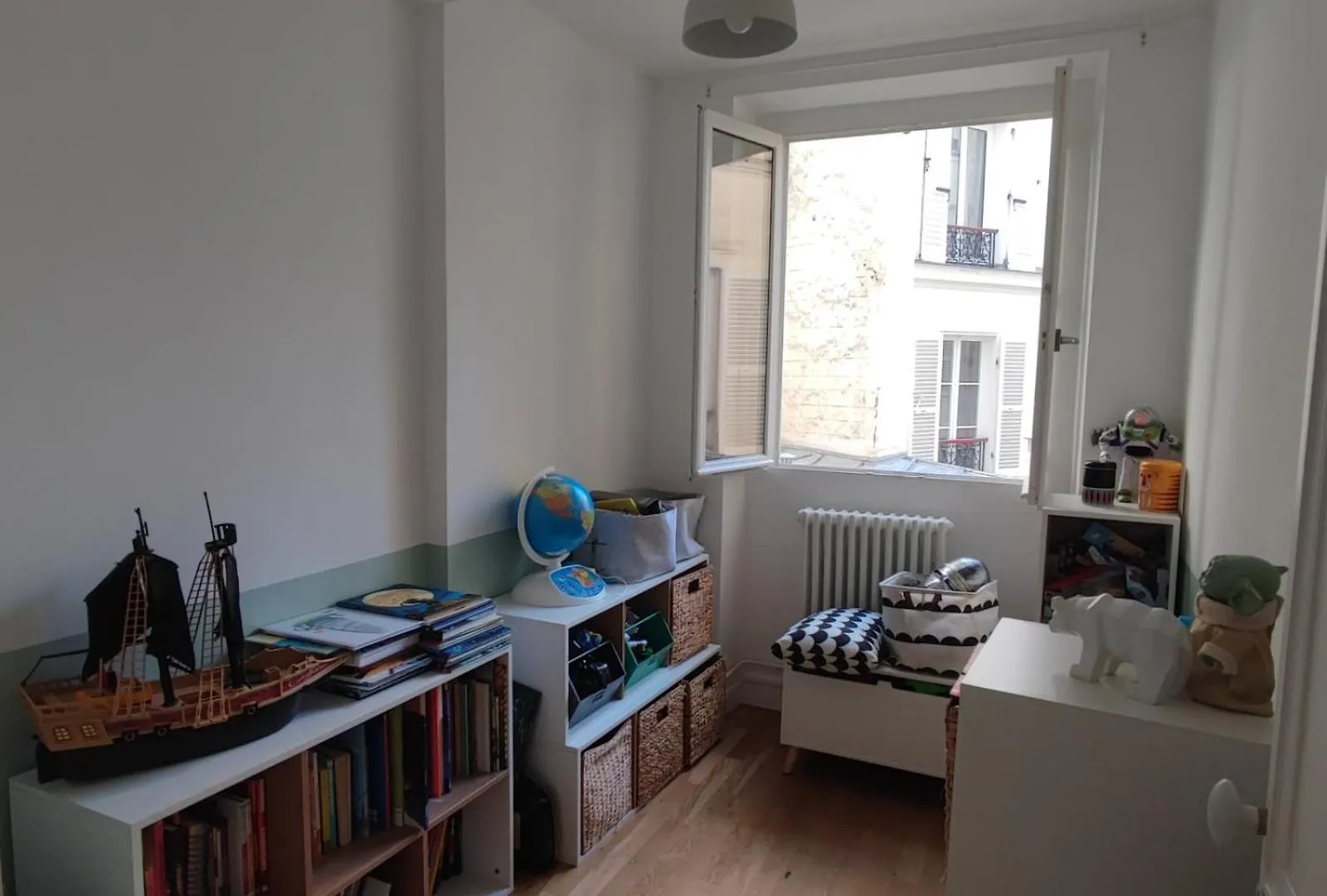 Renovated Family Flat In Montmartre Apartment Paris